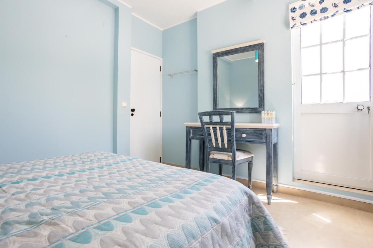 Newly Renovated 2 Bedroom Townhouse - Close To Salema Beach Exterior foto