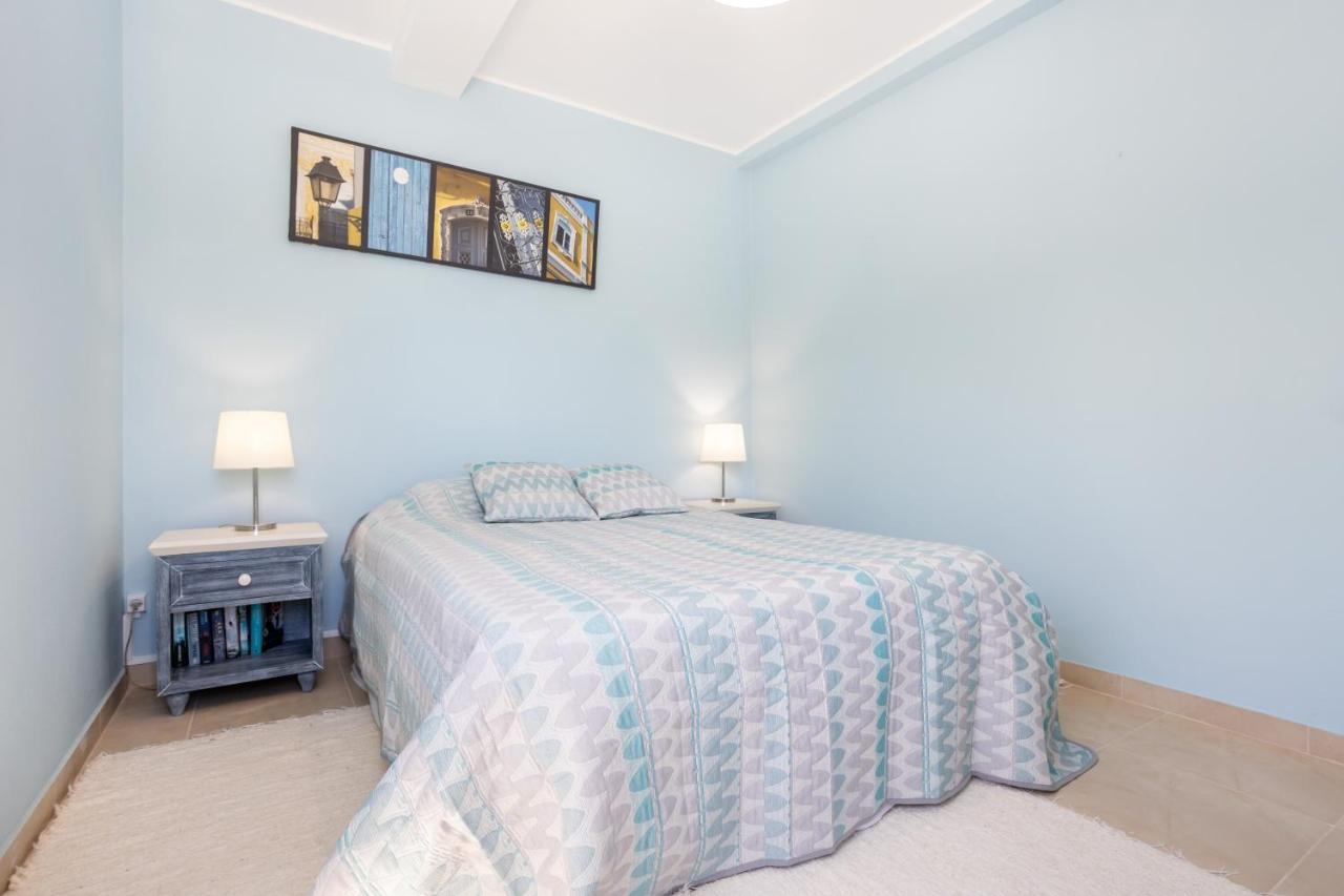 Newly Renovated 2 Bedroom Townhouse - Close To Salema Beach Exterior foto